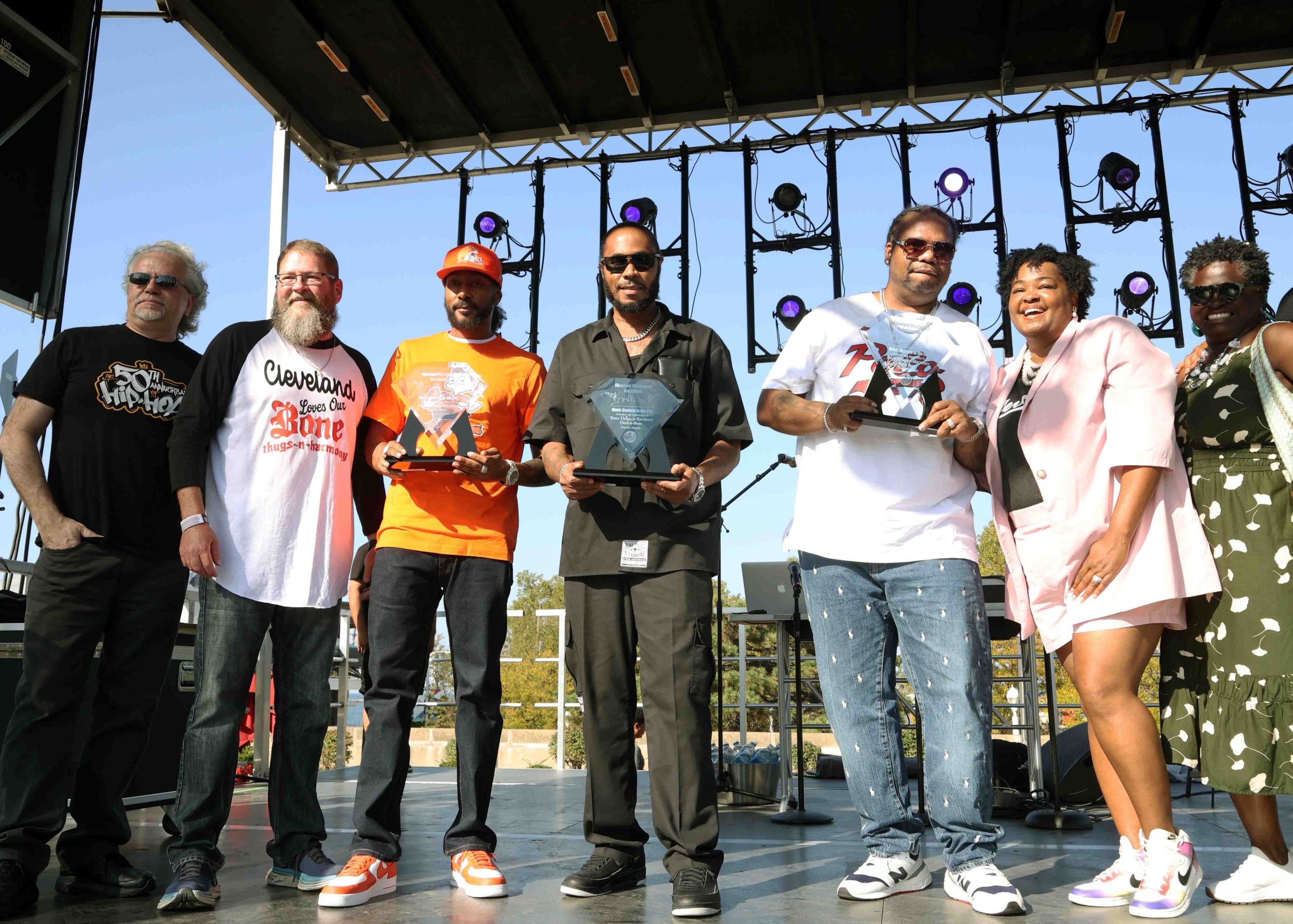 BRUCE HATHCOCK   SOUL G-RAP BONE関連 Photos: Bone Thugs Receives 