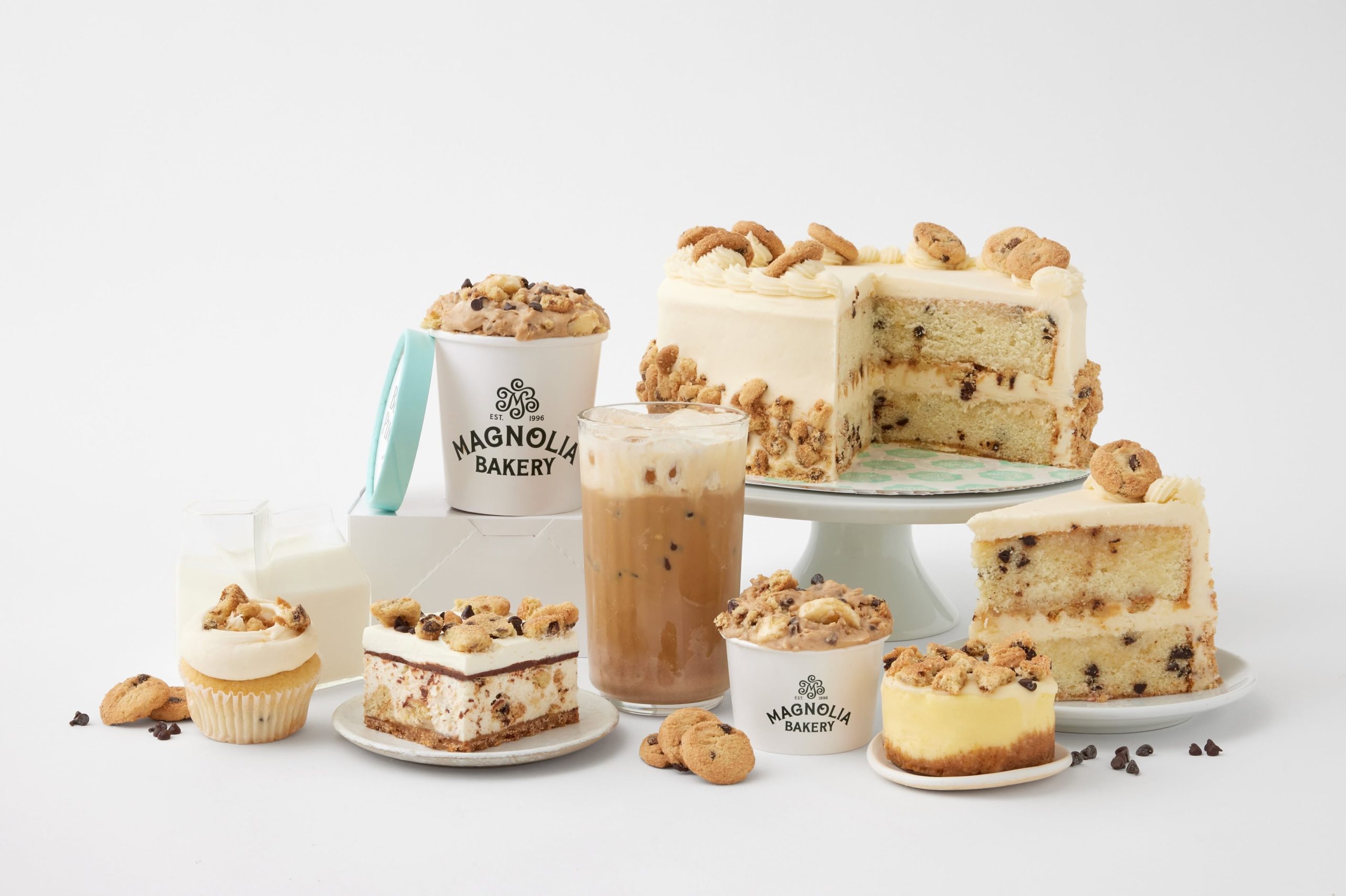 Magnolia Bakery Brings Iconic Sweets to Legacy Village This Fall