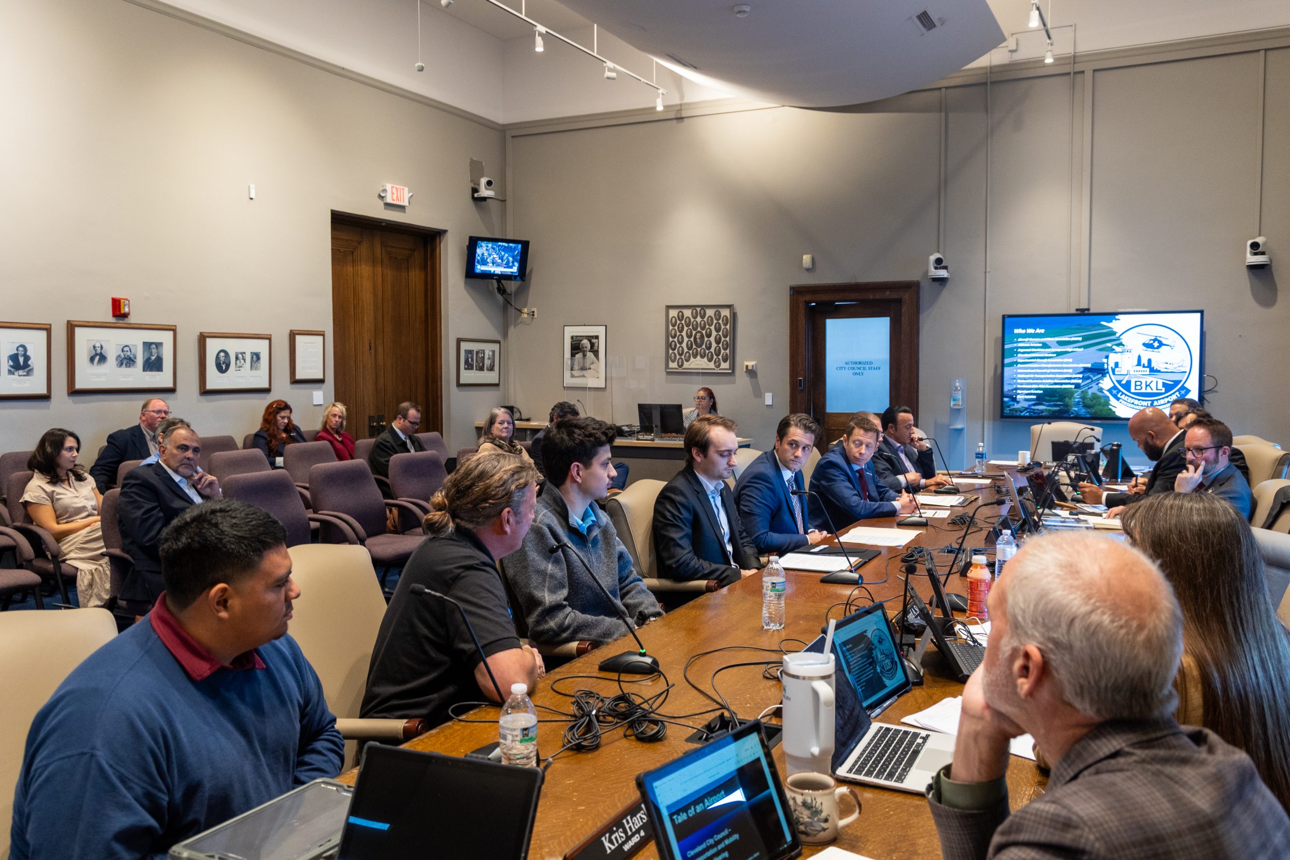 Debate over closing Cleveland's Burke Lakefront Airport intensifies