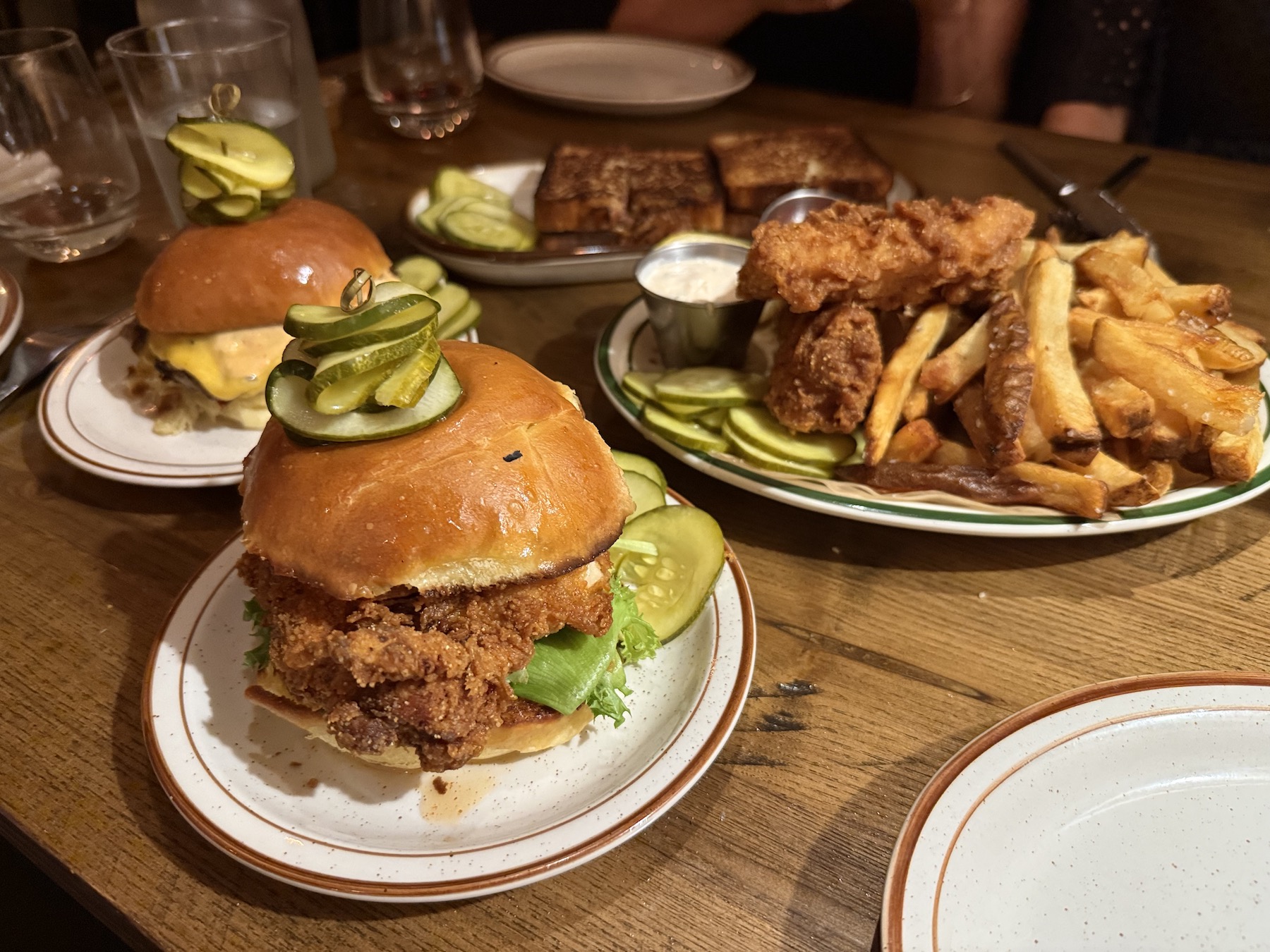 Eugene Tavern, Neighborhood Pub Fare Gets a Chef's Fine Touch